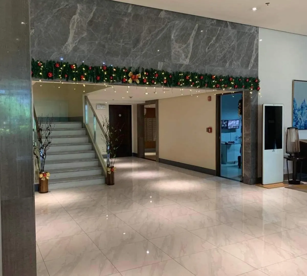 81 Newport Blvd Cluster 4 Unit B 3Rd Flr By Rechelle Nunag Pasay Filipinas