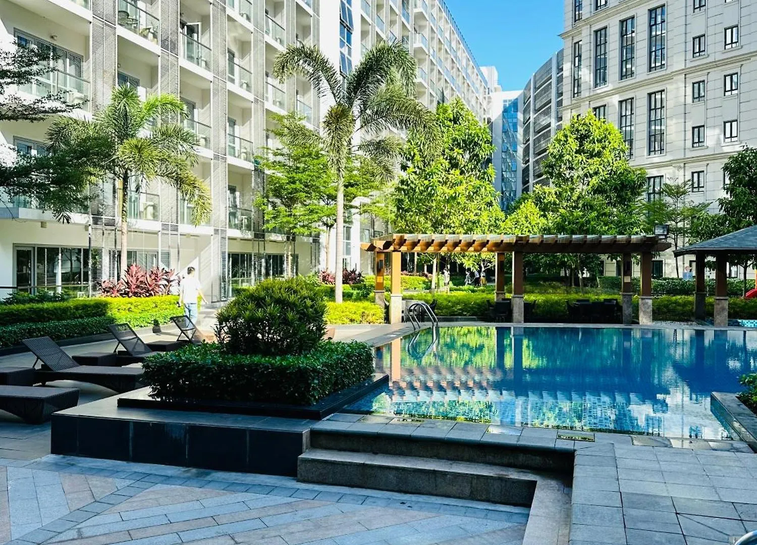 81 Newport Blvd Cluster 4 Unit B 3Rd Flr By Rechelle Nunag Pasay Filipinas