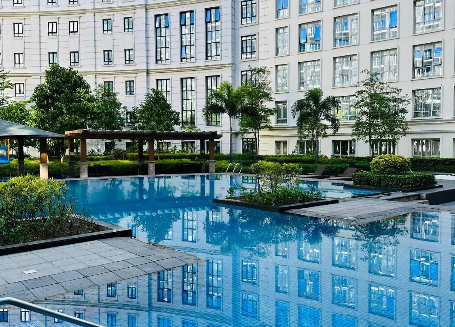 81 Newport Blvd Cluster 4 Unit B 3Rd Flr By Rechelle Nunag Pasay