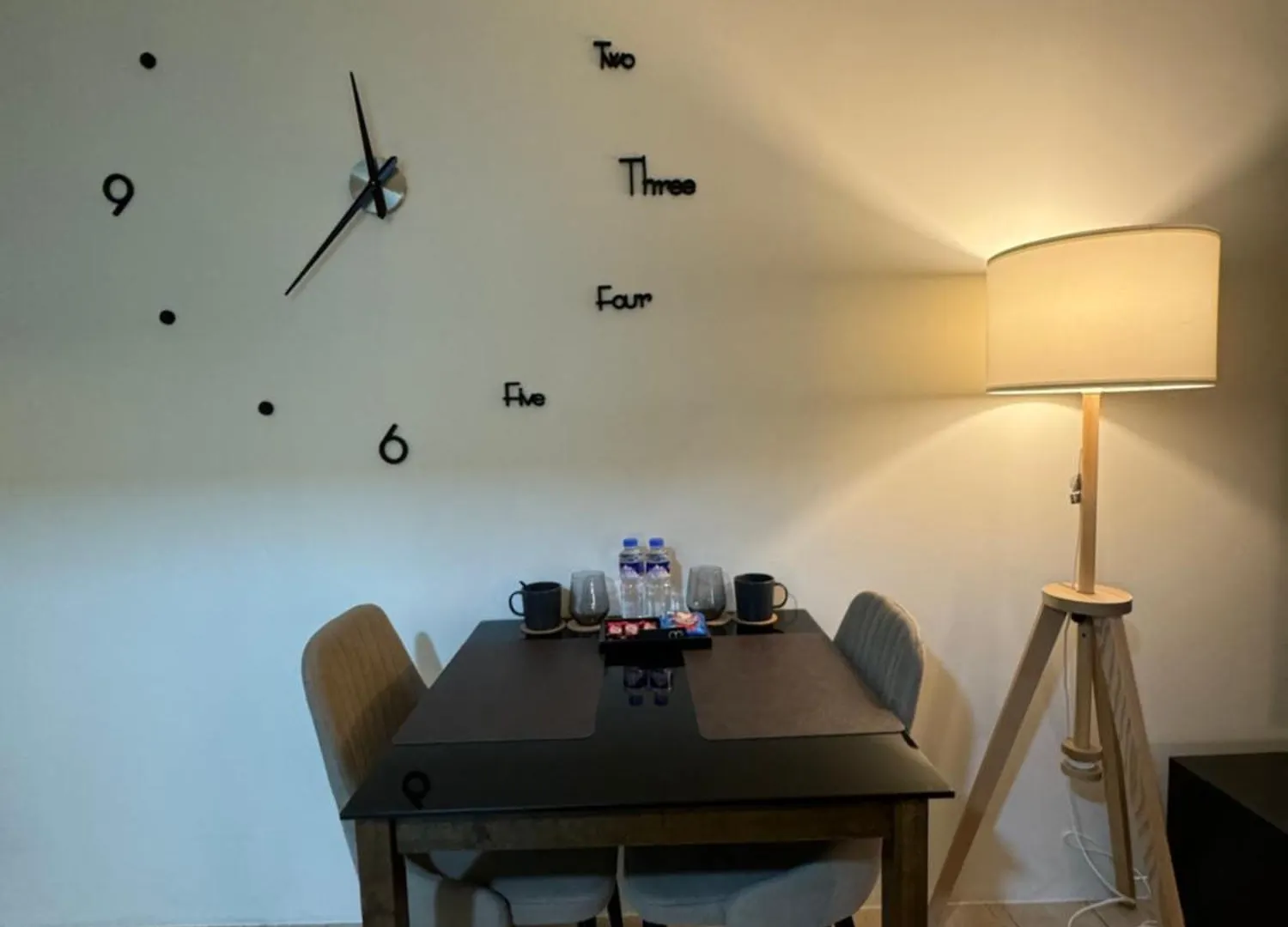 Apartahotel 81 Newport Blvd Cluster 4 Unit B 3Rd Flr By Rechelle Nunag Pasay