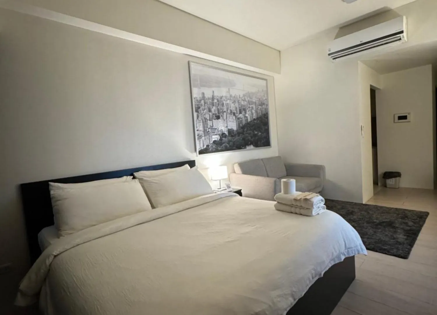 Apartahotel 81 Newport Blvd Cluster 4 Unit B 3Rd Flr By Rechelle Nunag Pasay