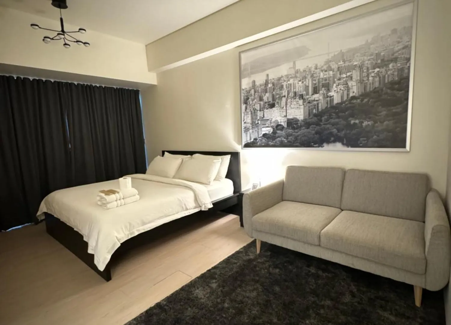 81 Newport Blvd Cluster 4 Unit B 3Rd Flr By Rechelle Nunag Pasay Apartahotel